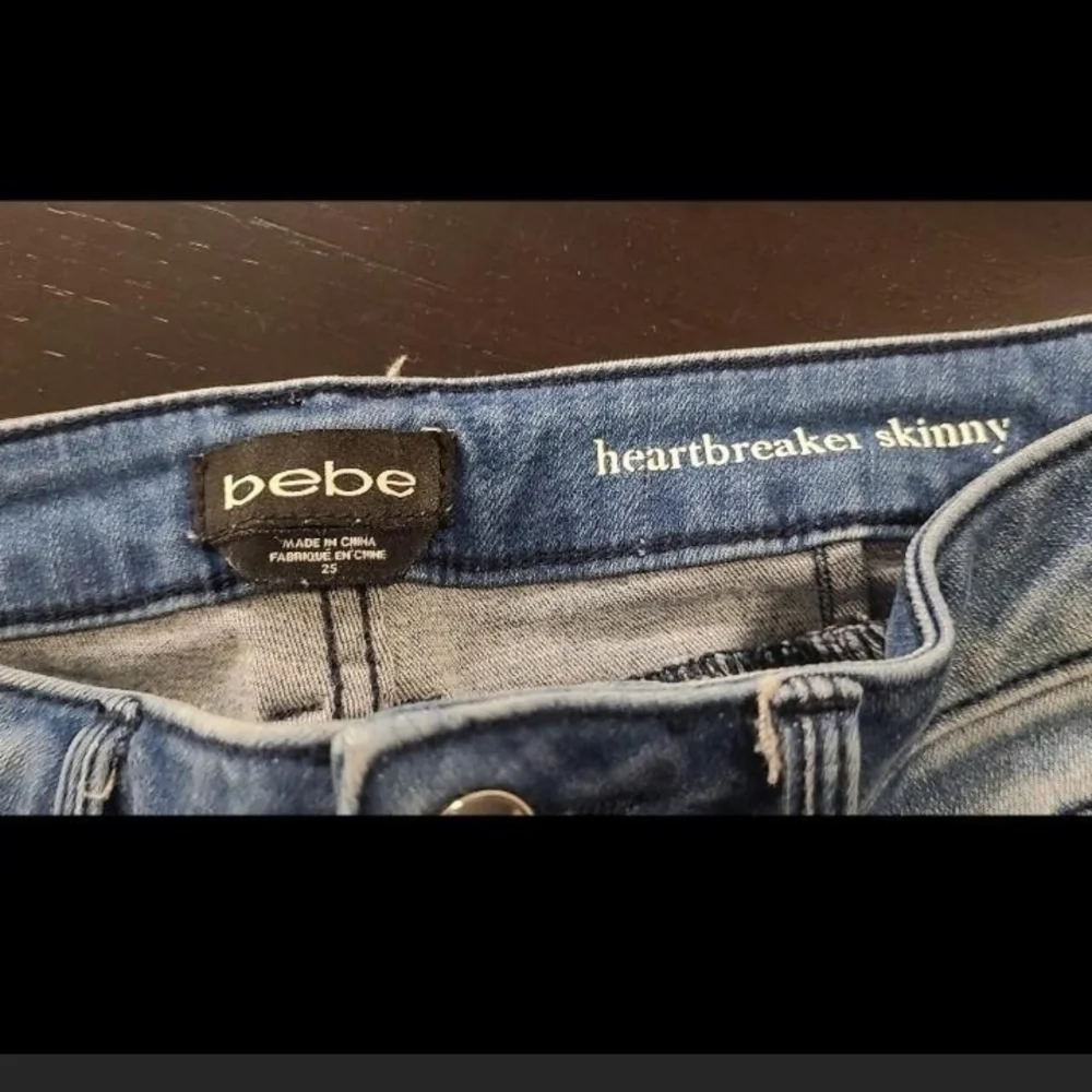 #66 - bebe Light Blue Distressed Skinny Jeans, Size 25 - Picture 5 of 8